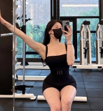 彩媞 168.C.52  26歲    奶大、翹臀、腿超長！臉蛋好看以外，身材更是超優質的～