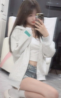 小可 159cmC奶20歲  第一次下海  女友fu  很溫柔