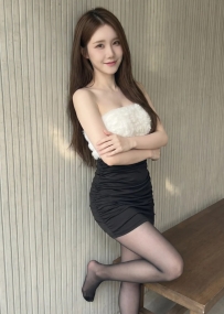 薇琪 163-47-D-25歲 性感幹練女秘書 黑色絲襪+高跟鞋 私下卻極度放蕩