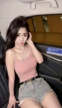 豆丁 159    46   C   20歲    清純女友等你來歡愛  皮肤白 甜甜微笑 圆润丰满