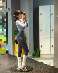 瀟瀟 165cm E 48 26歲 #健身女神 #高挑大奶 皮膚白皙