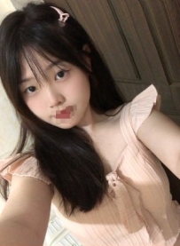 艾笑 156.43.C.21歲  口技超贊 喜歡玩A片情節  下面很濕滑 叫床聲很好聽