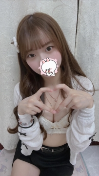 小愛 159 / D / 21歲/45kg 鄰家妹妹 皮膚白皙