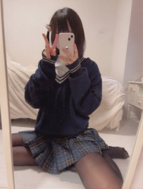 兔子 154cm 40kg B奶 18歲 內裝粉嫩，小穴敏感水多緊度十足