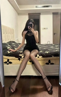 雪儿168.48.C.24岁  美腿气质正妹#免费赠送丝袜颜色任意挑选
