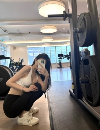 愛妃 166cm/D奶/26歲/46kg 健身教練兼職 帶你床上運動 服務主動