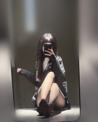 妮妮 159 46Kg B 20y 臉嫩得像高中生 皮膚滑嫩香氣乾淨 聲音奶奶的