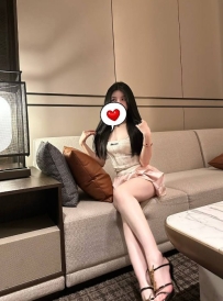 玲子   162   44  C   21歲  看似冷豔的頂級正妹 內心狂野熱情