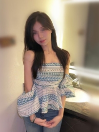 欣言  158cm   43kg   C奶  20歲 清純可愛  聽話女友 氣質乾淨